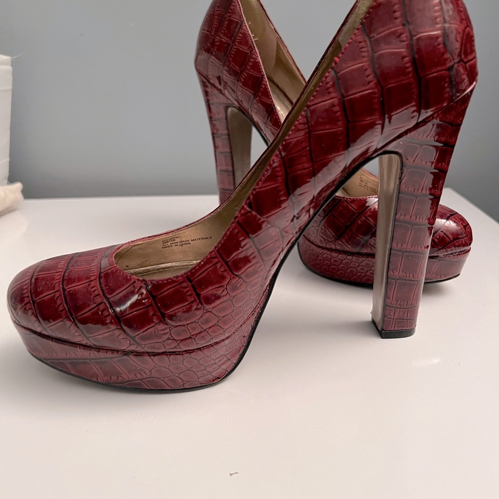BCBG Generation Jodie red snake platform pump, excellent condition size 9